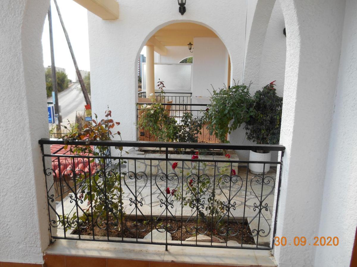 Melios Rooms Petalídhion Eksteriør bilde