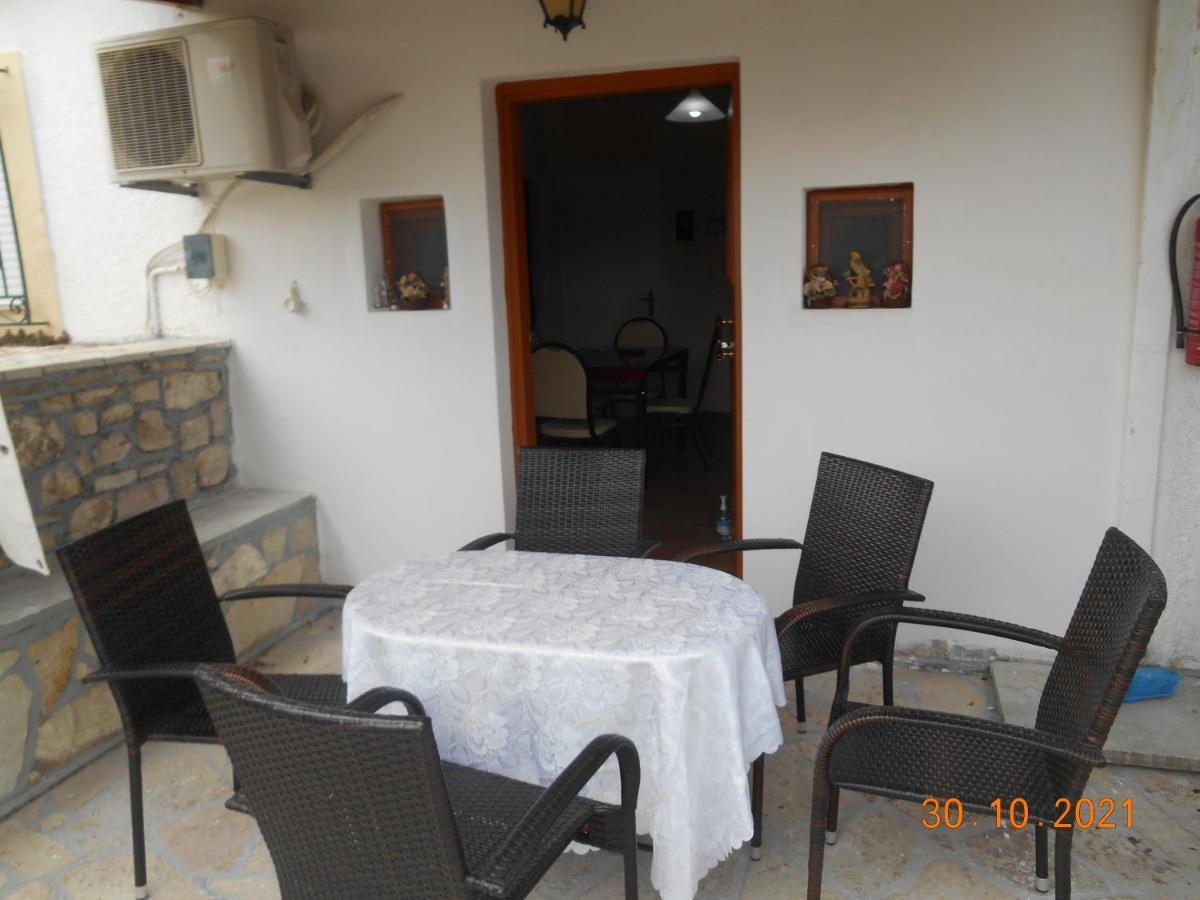 Melios Rooms Petalídhion Eksteriør bilde